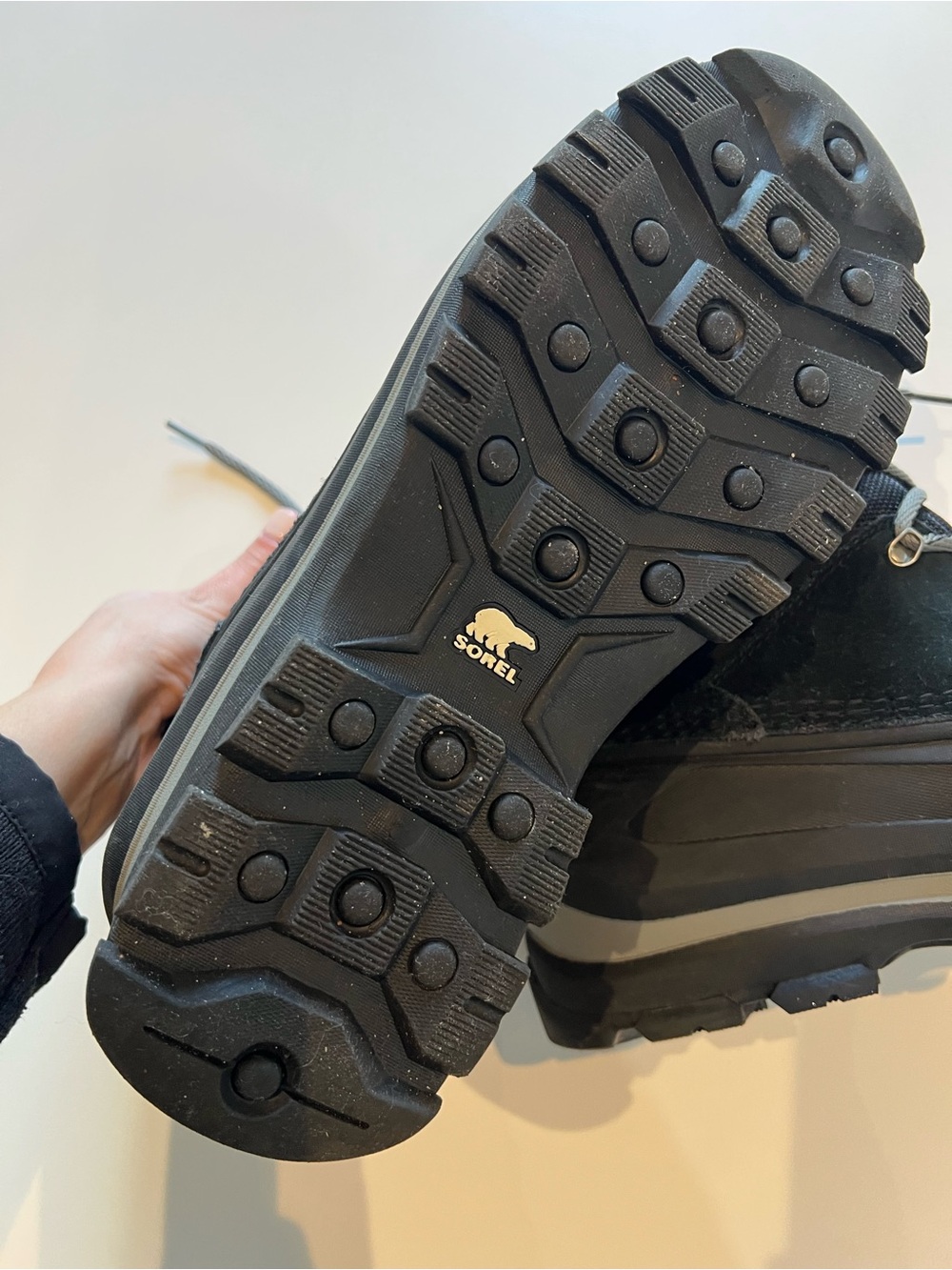 Sorel Men’s Black Lace-Up Winter Boots - Picture 2 of 6
